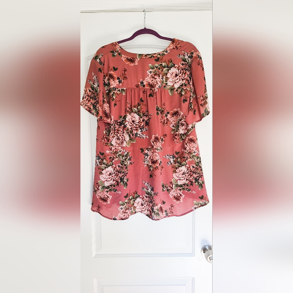 TORRID Mauve Floral Top With Bow